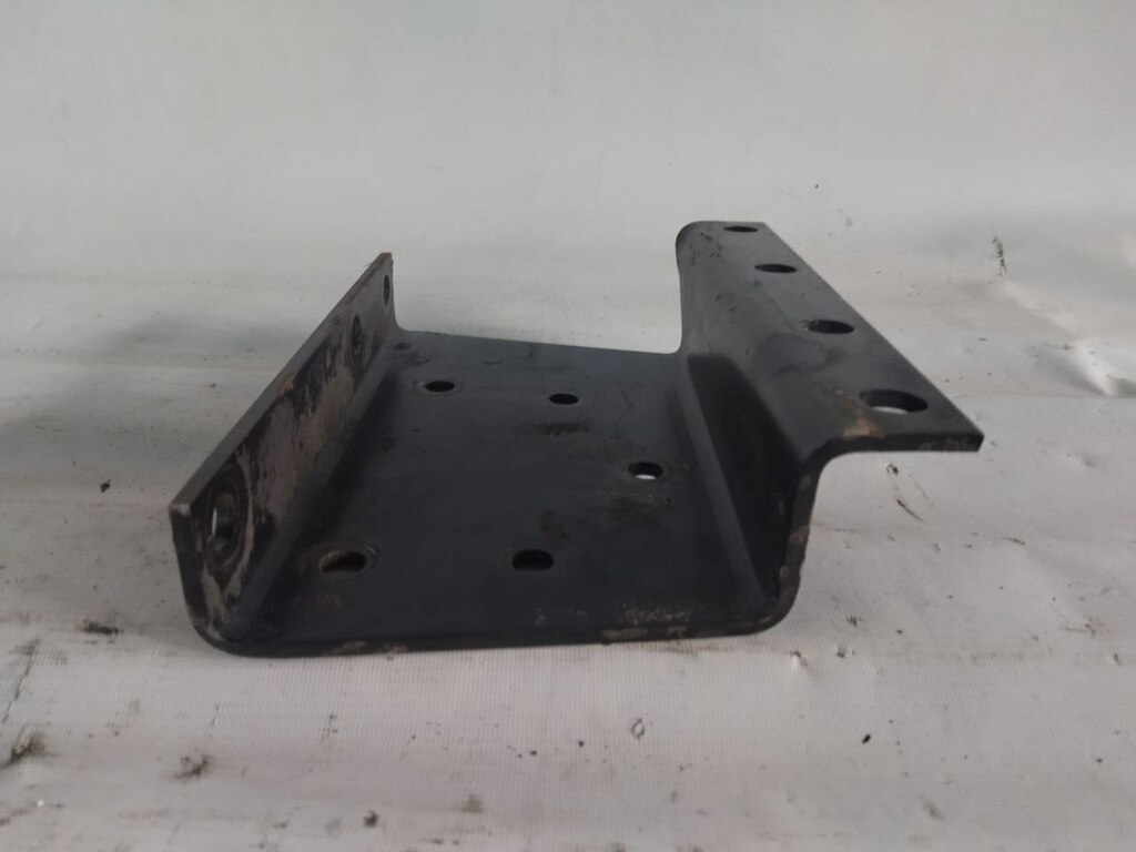 кронштейн траверсы левый б/у - 2